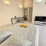 Gregbnb - Rooftop 27m2 - Terrasse 14m2 - Climatise - 5e Etage Sans Ascenseur Toulon