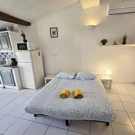 Gregbnb - Rooftop 27m2 - Terrasse 14m2 - Climatise - 5e Etage Sans Ascenseur *