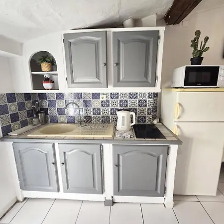 شقة Gregbnb - Climatise - Studio Rooftop 27M2 - Terrasse 14M2 - 5E Etage Sans Ascenseur تولون